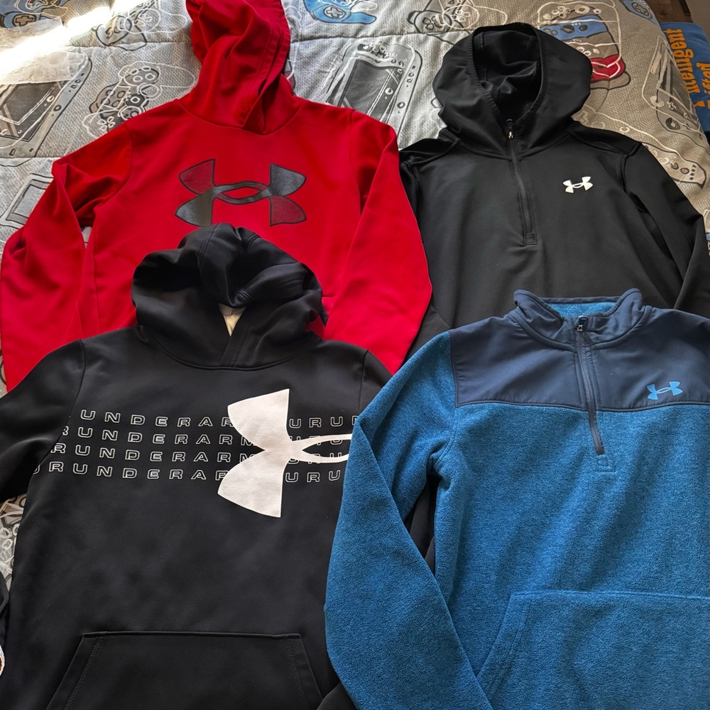 Boys Under Armour lot size medium
